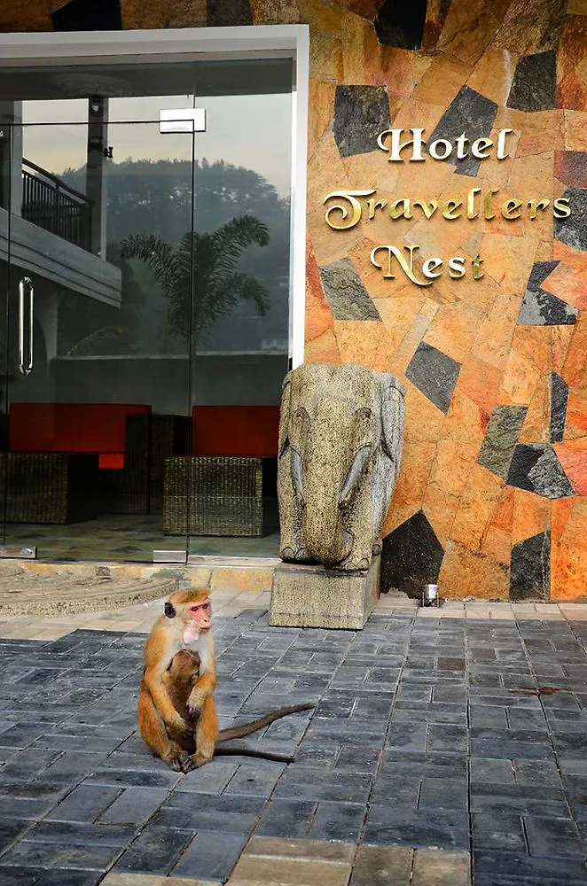 Hotel Travellers Nest Kandy